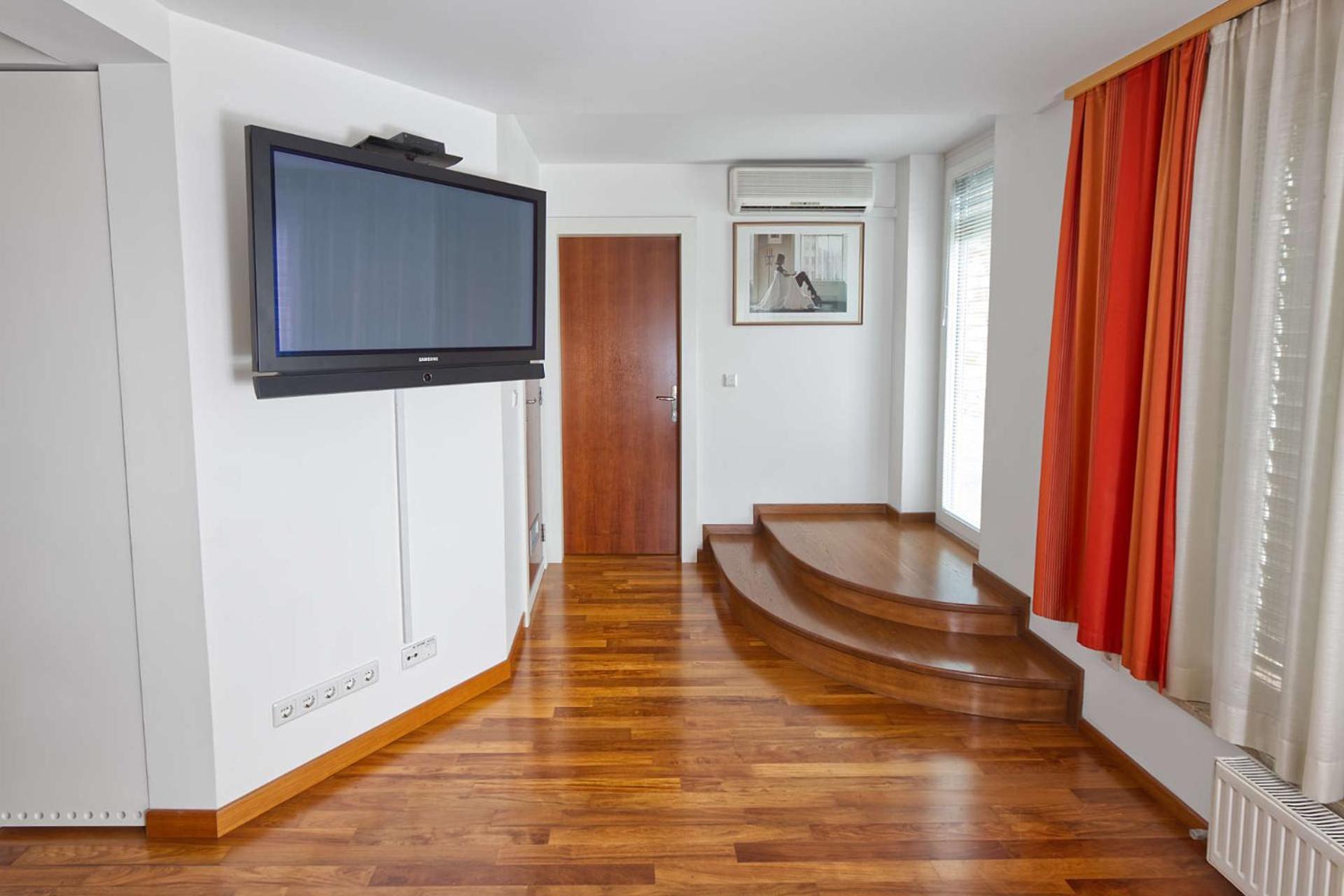 Hotel Creina Kranj Exteriör bild