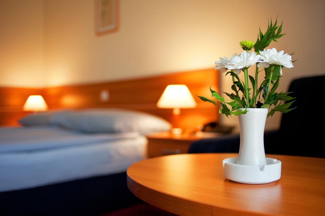 Hotel Creina Kranj Exteriör bild